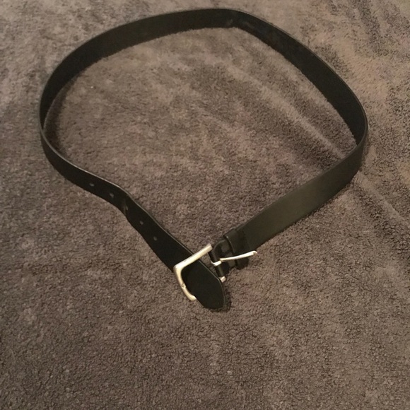 ‼️Sale Bundle & save‼️ GAP leather belt - Picture 3 of 5